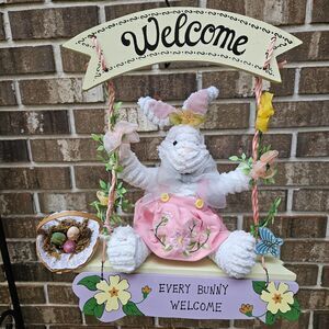 Vtg. Easter Bunny On A Swing Every Bunny Welcome Sign Floral Plush rare spring